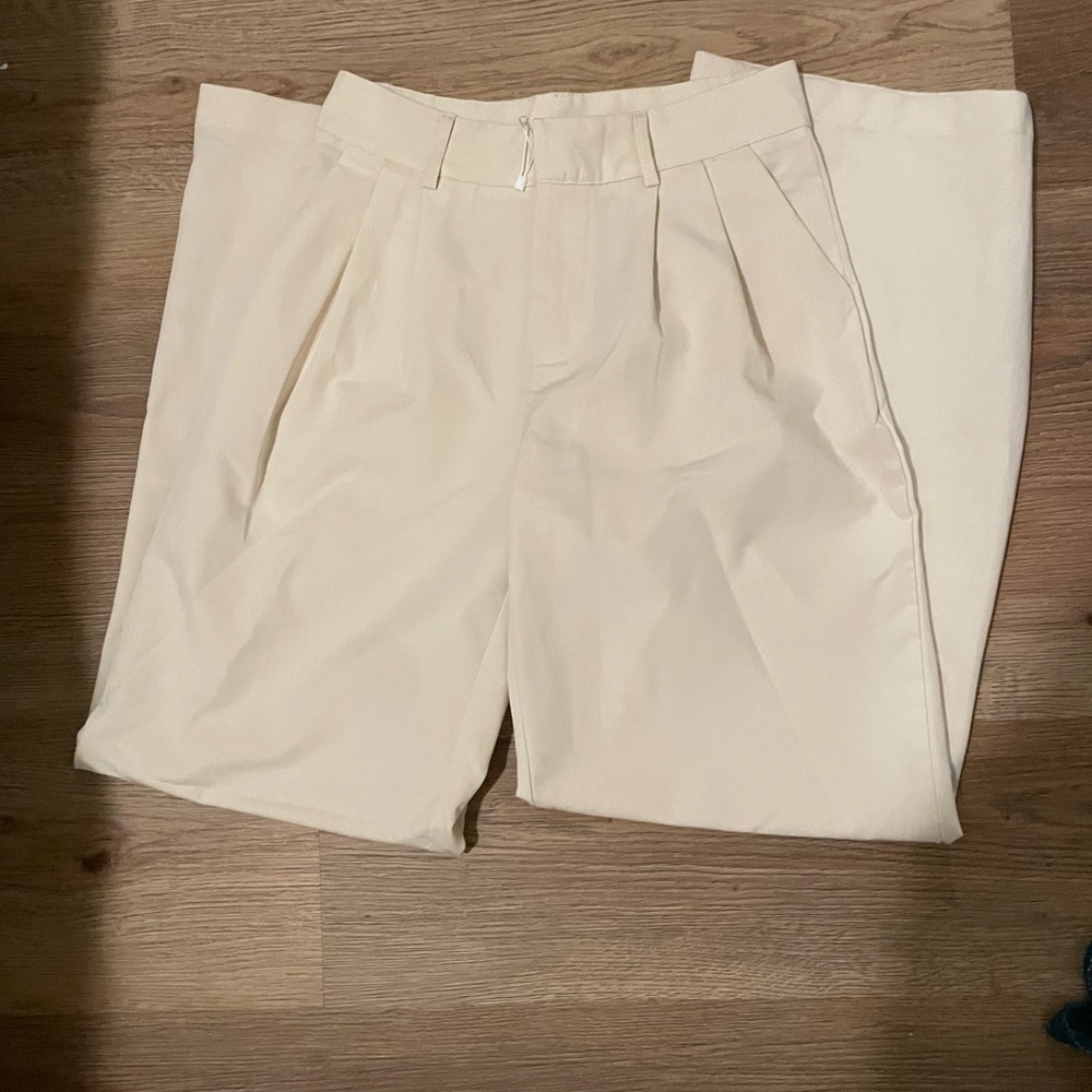 Venderby’s cream trouser pants, size XS